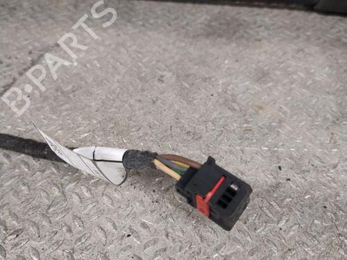Used Tailgate lift support Tailgate lift support 37596257 37596257