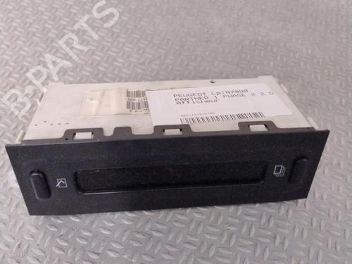 Display monitor PEUGEOT PARTNER MPV (5_, G_) 2.0 HDI | BP24097922C48 