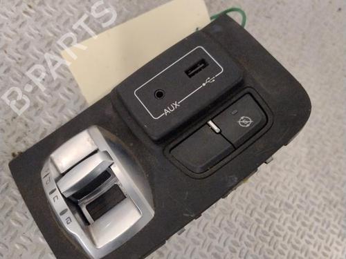 Used Steering wheel controls Steering wheel controls ALFA ROMEO GIULIETTA (940_) 1.6 JTDM (940FYB11, 940FYB1A, 940FYF11, 940FYF1A) (120 hp) 31119666 31119666