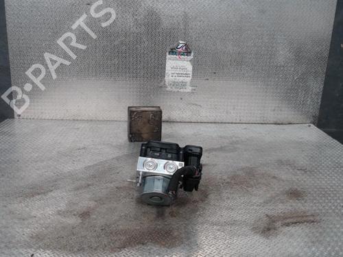 Used ABS pump DACIA SANDERO II TCe 90 (B8M1, B8MA, B8AC) (90 hp) 30484262