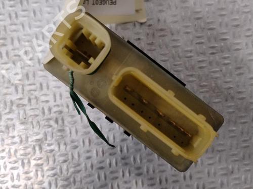 Used Electronic module PEUGEOT 3008 I MPV (0U_) 1.6 BlueHDi 120 (120 hp) 26571148