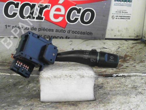 Used Steering column stalk HYUNDAI ELANTRA III (XD) 2.0 CRDi (113 hp) 24067008