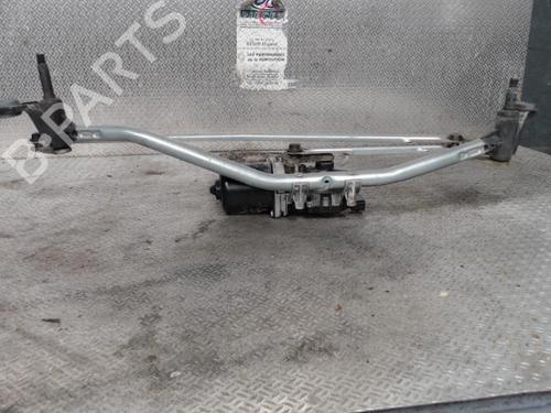 Used Front wiper motor DACIA SANDERO II 1.5 dCi (90 hp) 24096724