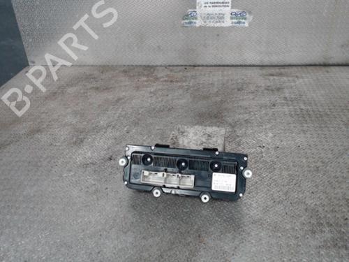 Used Climate control Climate control VW SCIROCCO III (137, 138) 1.4 TSI (160 hp) 24081713 24081713