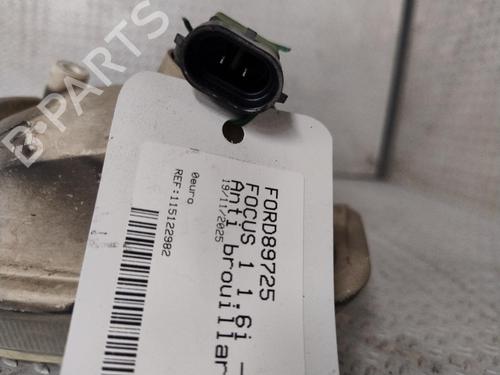 Used Right front fog light FORD FOCUS I (DAW, DBW) 1.6 16V (100 hp) 30797634