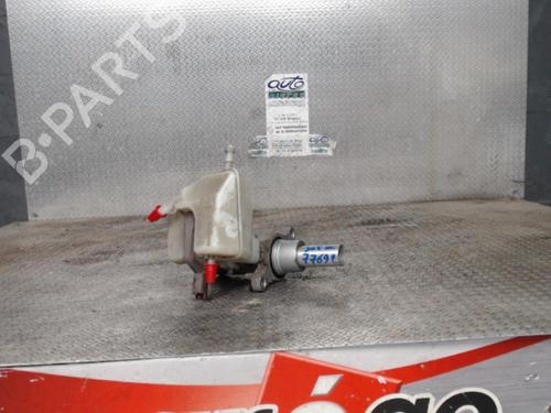 Used Brake master cylinder Brake master cylinder PEUGEOT 308 SW II (LC_, LJ_, LR_, LX_, L4_) 1.6 BlueHDi 120 (120 hp) 24082315 24082315