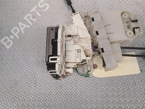 rear-left-lock-jeep-renegade-suv-bu-b1-bv-2014-25778346 main image