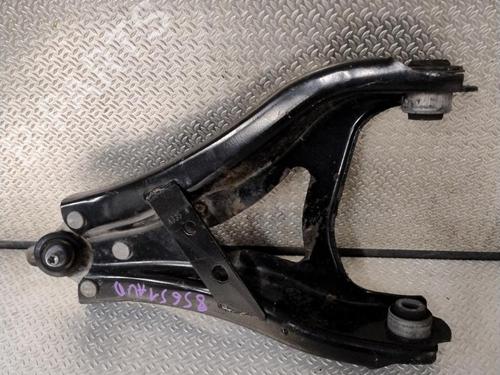 Used Right front suspension arm Right front suspension arm DACIA DUSTER (HM_) 1.3 TCe 130 (HMMF) (131 hp) 33031321 33031321