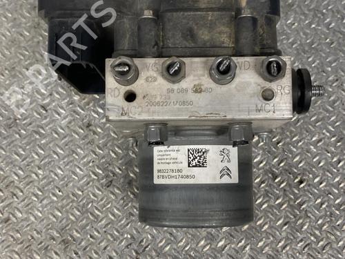 Pompe ABS PEUGEOT 3008 II SUV (MC_, MR_, MJ_, M4_) 1.5 BlueHDi 130 (131 hp) 25930118