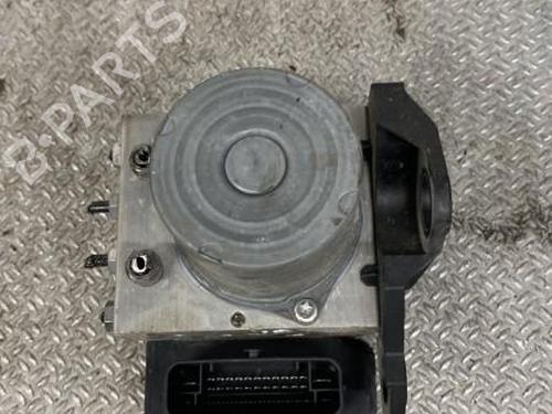 Used ABS pump VW POLO VI (AW1, BZ1, AE1) 1.6 TDI (80 hp) 30484485