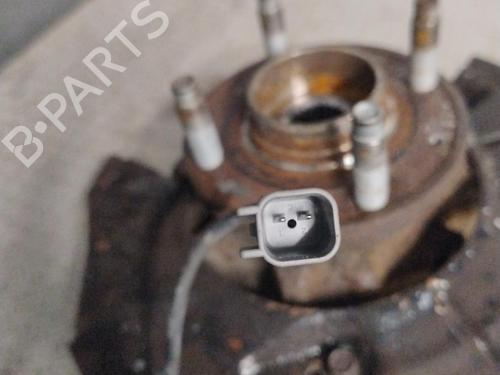 Mangueta delantera izquierda CHEVROLET AVEO Saloon (T300) 1.2 (86 hp) 32179247