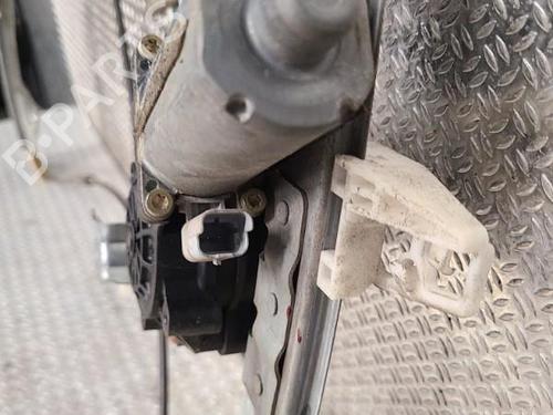 Rudehejsemekanisme Højre foran PEUGEOT 206 Hatchback (2A/C) 1.4 i | BP24098685C23 