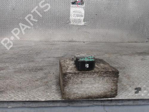 Used Switch RENAULT SCÉNIC II (JM0/1_) 1.5 dCi (JM0F) (82 hp) 24097256