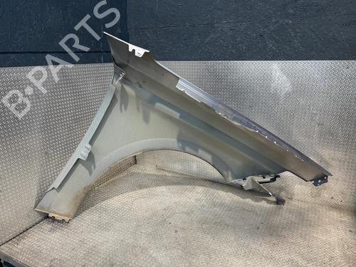 Forskærm venstre Forskærm venstre PEUGEOT 308 III (FB_, FH_, FP_, F3_, FM_) BlueHDi 130 (FBYHZL, FBYHZT) (131 hp) 39540623 39540623