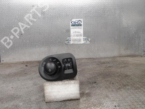 Used Headlight switch Headlight switch SEAT ALTEA XL (5P5, 5P8) 1.9 TDI (105 hp) 24082757 24082757