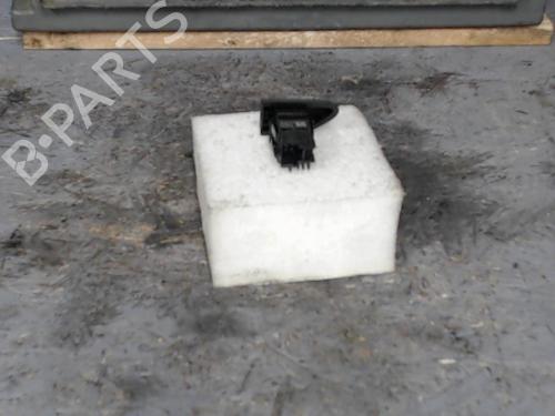 Used Warning switch Warning switch RENAULT CAPTUR I (J5_, H5_) 1.5 dCi 90 (J5N4, J5M5, J5MW, J5M6, J5AL, J5AJ) (90 hp) 24070181 24070181