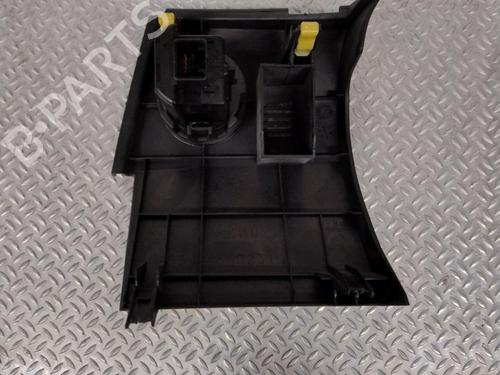 Used Switch TOYOTA AURIS Estate (_E18_) 1.8 Hybrid (ZWE186_, ZWE186R, ZWE186H) (136 hp) 26450173