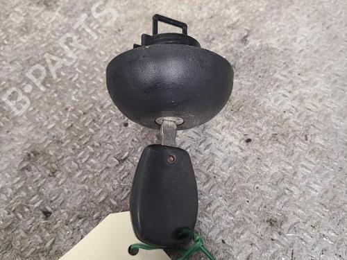 fuel-flap-dacia-dokker-mpv-ke_-2012-2013-2014-2015-2016-2017-2018-2019-2020-2021-24099803 main image