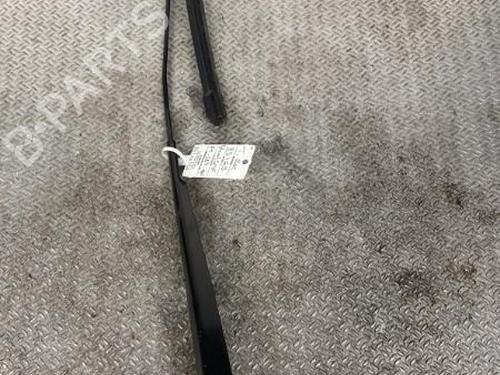 Used Front windshield wiper arm VW T-ROC (A11, D11) 1.5 TSI (150 hp) 24101433