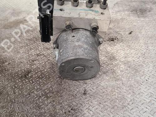 Used ABS pump NISSAN QASHQAI I (J10, NJ10) 1.5 dCi (110 hp) 30484425