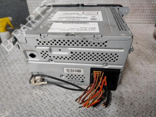 Used Display monitor Display monitor VW GOLF VI (5K1) 2.0 TDI (110 hp) 33331005 33331005