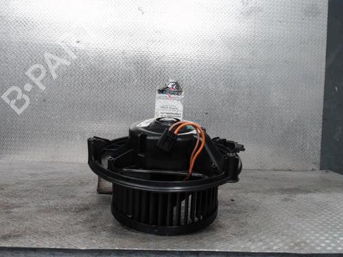Used Heater blower motor Heater blower motor AUDI A3 Sportback (8VA, 8VF) 35 TDI (150 hp) 24097318 24097318