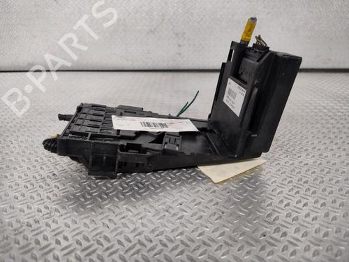 Fuse box PEUGEOT 308 I (4A_, 4C_) 1.6 16V | BP28105677E1 