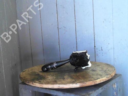 Used Steering column stalk TOYOTA YARIS (_P1_) 1.0 (SCP10_, SCP10R) (65 hp) 24063142