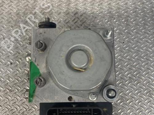 Used ABS pump ABS pump DACIA SANDERO II 1.5 Blue dCi 95 (B8JL) (95 hp) 30484487 30484487