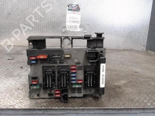 fuse-box-peugeot-307-3ac-2000-2001-2002-2003-2004-2005-2006-2007-2008-2009-2010-2011-2012-30484102 main image