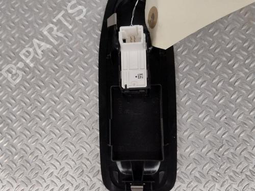 Used Switch PEUGEOT 208 I (CA_, CC_) 1.2 PureTech 82 (82 hp) 28087509