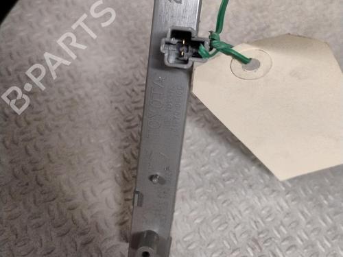 Used Third brake light TOYOTA YARIS (_P9_) 1.4 D-4D (NLP90_, NLP90R) (90 hp) 29468468