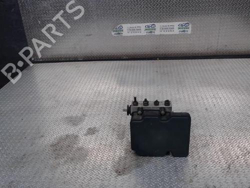 Used ABS pump ABS pump RENAULT KANGOO Express (FW0/1_) 1.5 dCi 75 (FW07, FW10, FW04) (75 hp) 30484395 30484395