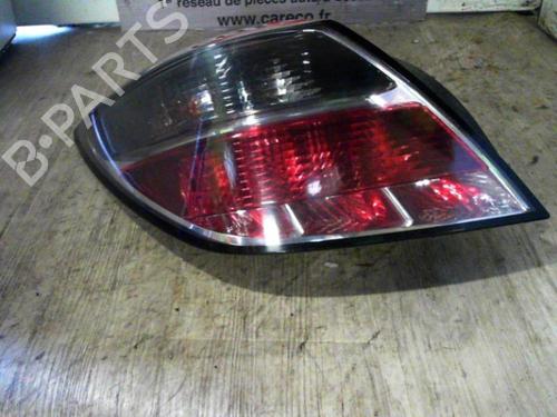 Used Left taillight OPEL ASTRA H GTC (A04) 1.9 CDTI (L08) (101 hp) 24068002