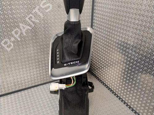 Used Shift knob Shift knob RENAULT CAPTUR II (HF_) E-TECH 145 (HFMU) (143 hp) 32307914 32307914