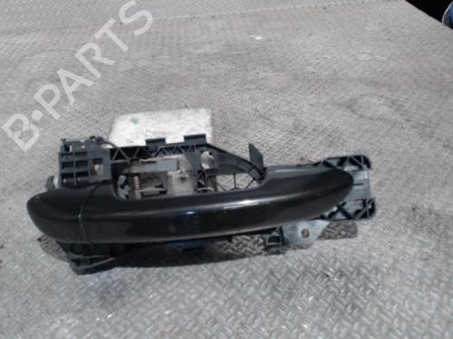 front-right-exterior-door-handle-vw-passat-b6-variant-3c5-2005-2006-2007-2008-2009-2010-2011-24083204 main image