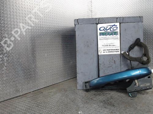 Used Rear left exterior door handle RENAULT MEGANE IV Hatchback (B9A/M/N_) 1.2 TCe 100 (B9MS) (100 hp) 24078635