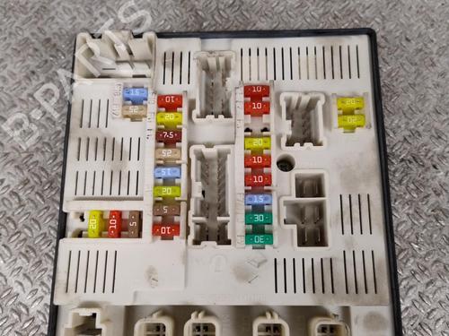 Fuse box RENAULT MEGANE III Hatchback (BZ0/1_, B3_) 1.5 dCi | BP33331057E1 - Image 2
