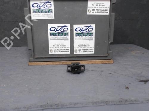 Used Tailgate handle RENAULT TWINGO I (C06_) 1.2 (C066, C068) (58 hp) 24069734