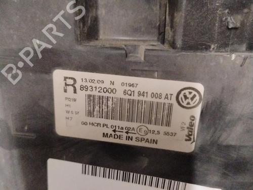 Right headlight VW POLO IV (9N_, 9A_) 1.4 TDI | BP29757575C29 