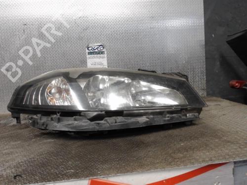 Used Right headlight RENAULT LAGUNA II (BG0/1_) 1.9 dCi (BG08, BG0G) (120 hp) 24084716
