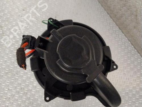 Used Heater blower motor Heater blower motor RENAULT ZOE (BFM_) ZOE (88 hp) 30691412 30691412