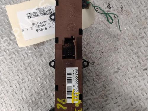 Used Warning switch Warning switch CITROËN BERLINGO MULTISPACE (B9) 1.6 HDi 75 / BlueHDi 75 (75 hp) 25884172 25884172