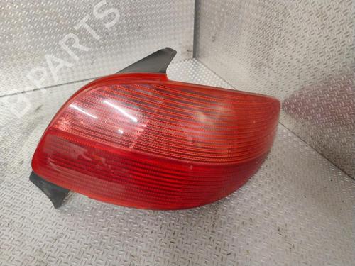 Højre baglygte PEUGEOT 206 Hatchback (2A/C) 1.4 i (75 hp) 30164003