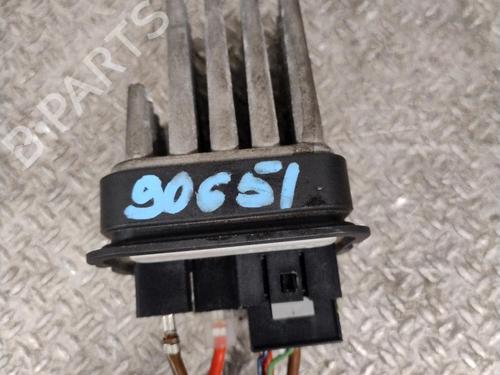 Used Heater resistor Heater resistor OPEL ZAFIRA / ZAFIRA FAMILY B (A05) 1.9 CDTI (M75) (150 hp) 33330969 33330969