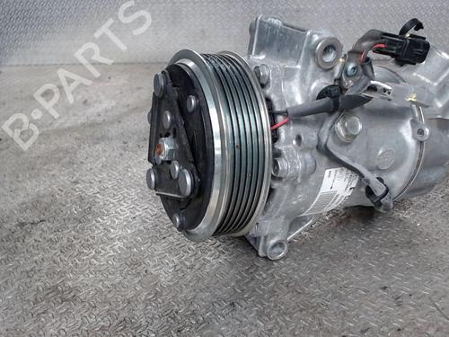 Used AC compressor AC compressor RENAULT CAPTUR II (HF_) Blue dCi 115 (HFAD) (116 hp) 24079835 24079835