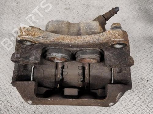 Używane Zacisk hamulca przedniego prawego OPEL MOVANO A Van (X70) 2.5 DTi (FD) (99 hp) 32179273