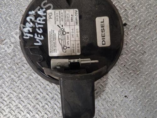 Klapa wlewu paliwa OPEL VECTRA C (Z02) 2.0 DTI 16V (F69) | BP24062730C131 