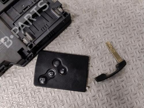 Card reader RENAULT CLIO IV (BH_) 1.5 dCi 90 | BP28573159E4