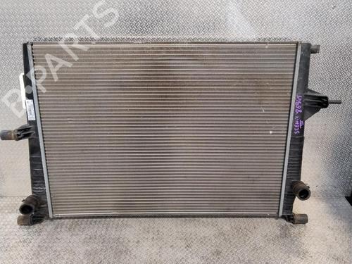 Used Water radiator Water radiator 37595537 37595537